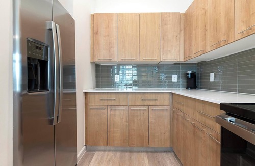 Florida Center Apartment | Landing | Spectacular 1BD, Clubhouse, Yoga Studio