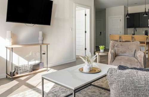 Sugar Hill Apartment | Landing | Spectacular 2BD, Pool, Yoga Studio