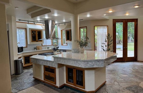 Lanikai House | Lanikai Paradise across the street from the beach!