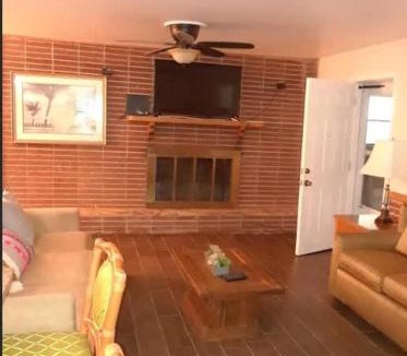 Dock Junction House | Large Home Water View Canal Rd