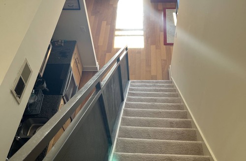 Lindbergh Condo | Lofts In The Near All Eateries