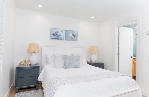 East Beach Cottage | Lovely 1-bedroom cottage with AC near East Beach