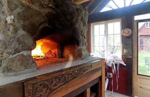 North River Cabin | Lovingly Restored Historic Cottage in Adirondack Mountains, New York