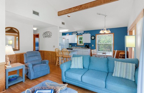 Tuckahoe House | Luna Blu Cottage: Pool, Hot Tub, Duck OBX Retreat