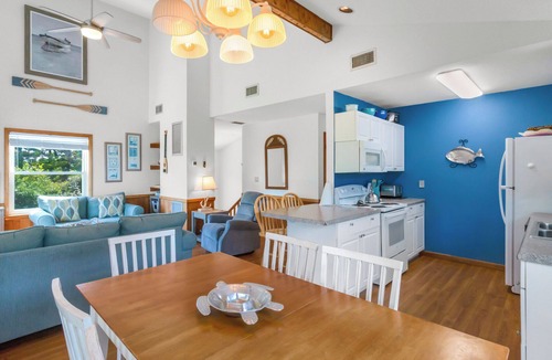 Tuckahoe House | Luna Blu Cottage: Pool, Hot Tub, Duck OBX Retreat