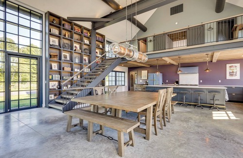 Hyde Park House | Luxe Mountain Getaway on Private Rd Near Rhinebeck