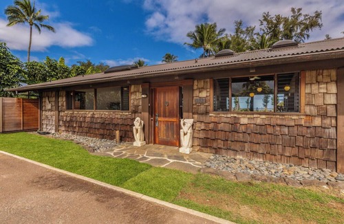 Hanalei House | Luxurious Beachfront Retreat