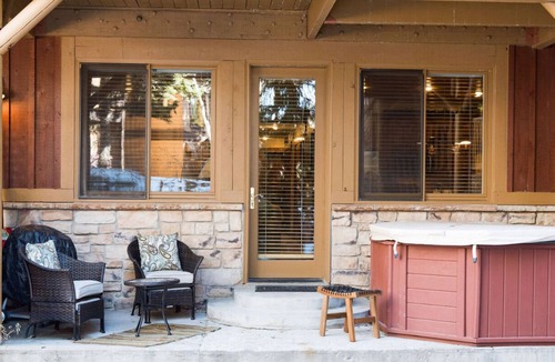 Deer Valley Condo | Luxurious Deer Valley Condo in Park City, Walk to Ski Lifts, Private Jacuzzi