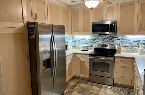 Princeville Condo | Luxurious Upgraded 2 master BR 2 private BA Fairway views, 200 yards from Ocean