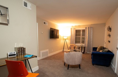 South Tuxedo Park Apartment | ****LUXURY APARTMENT IN THE HEART OF BUCKHEAD****