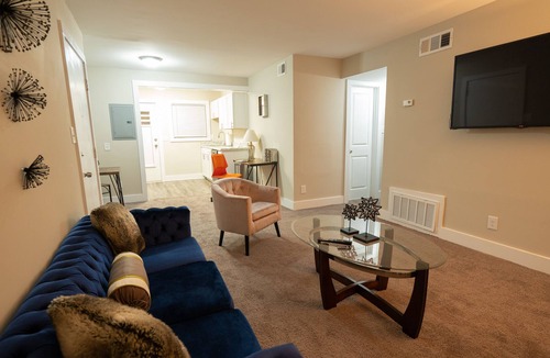 South Tuxedo Park Apartment | ****LUXURY APARTMENT IN THE HEART OF BUCKHEAD****