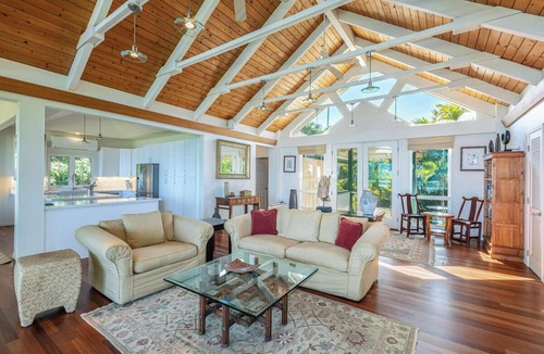 Wainiha House | Luxury Beachfront Home in Haena
