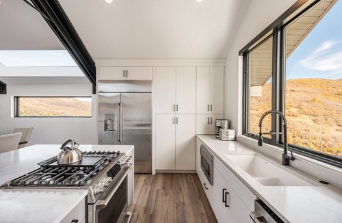 Deer Valley House | Luxury in Old Town, Walk to Main St. and Town Lift, Forever Views!