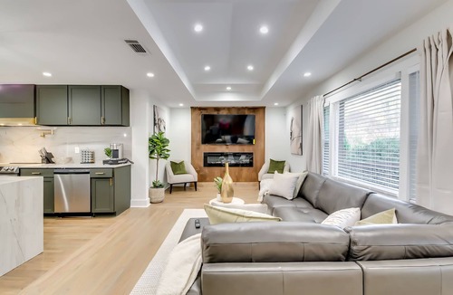 Atlanta House | Luxury Modern, City Stay Getaway-minutes from Downtown