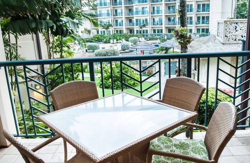 Wailua Condo | Luxury Ocean Front Property! Ocean& pool view. B204