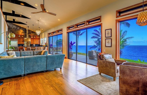 Ninole House | Luxury Oceanfront Balinese Oasis