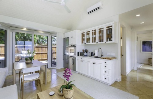 Kilauea House | Luxury Oceanfront Cottage, Panoramic Views & Spa