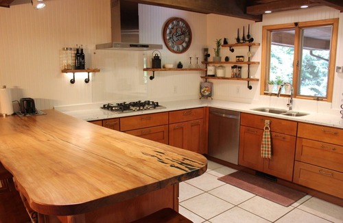 Deep Gap Cabin | Luxury Powder Horn Mountain Cabin w/Hot Tub + Full Resort & Pool Access!