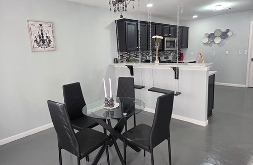 Lithonia House | Luxury Rental in the Atlanta area! Create memorable stays and events today!