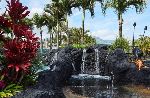 Princeville Condo | Luxury tropical comfortable resort condo in pedestrian/golf/ocean community
