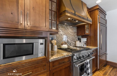 Empire Pass Condo | Maison Moose | Ski-In/Ski-Out Luxury Deer Valley Condo at Arrowleaf | A Nestique Property