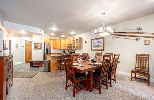 Downtown Park City Condo | Managed by Park City Lodging-Steps to Town Lift and Main Street; Private Hot Tub