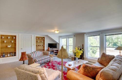 Manchester Center Apartment | Manchester Center Retreat w/Mtn View, Near Skiing