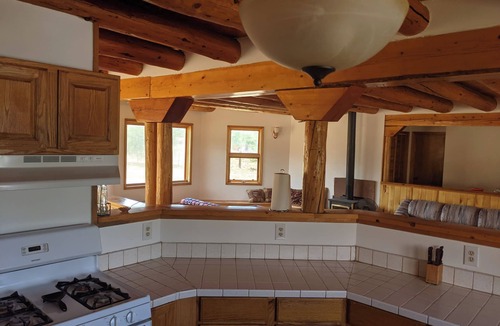 Taos House | Marvelous 2-bedroom house in charming Taos for your getaway, close to the plaza!