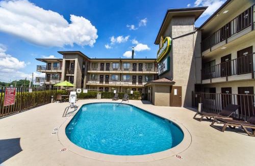 Tucker Hotel | Masters Inn Tucker