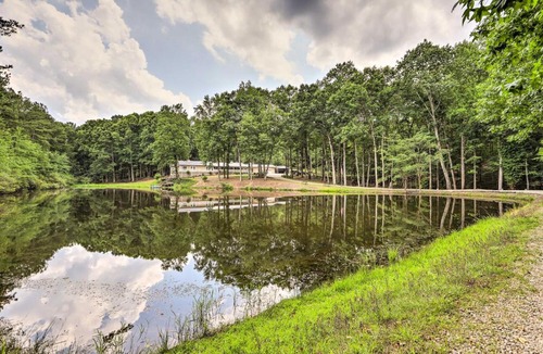 McDonough House | McDonough Getaway w/Private Lake on 24 Acres