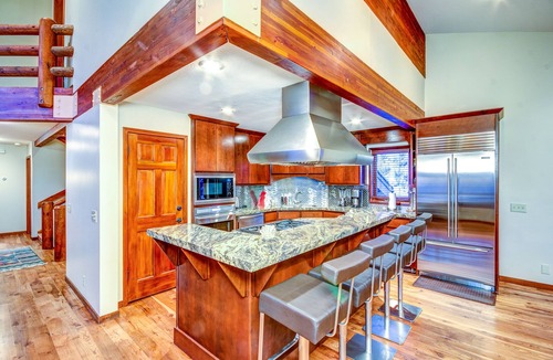 Deer Valley House | Minutes to the lifts, fully remodeled private home in lower DV. Great for groups