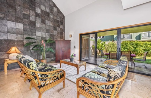 Hanalei House | Minutes Walk to Hanalei Bay, beach, & town w/AC in bed rooms