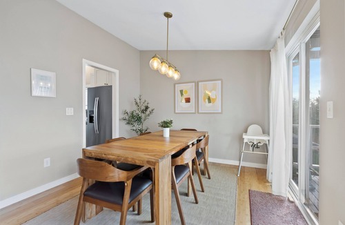 Whittier Heights House | Modern 4BD house in Ballard - walkable, central AC, family & pet-friendly