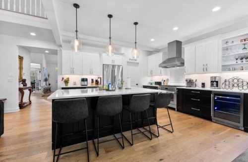 Saratoga Springs House | Modern 5BR Luxury Home with Lake & Indoor Pool Access