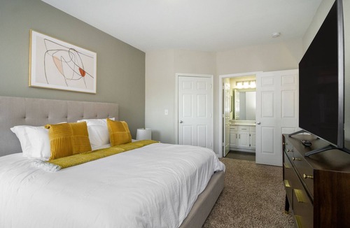 Lawrenceville Apartment | Modern Apartment in Prime Location (ID2641X01)