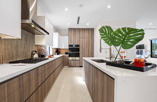 Beverly Heights House | Modern Coastal Retreat in Prime Downtown Fort Lauderdale