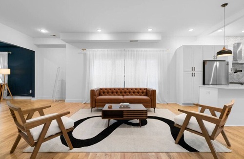 College Park House | Modern Farmhouse Near Airport&Stadium| Pet| Luxury