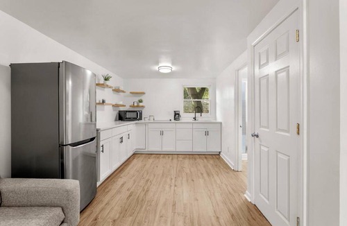 Greater Valley Brook House | Modern Loft Carriage House