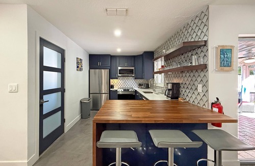 South Corals House | Modern Oakland Park Retreat Near Beach & Dining