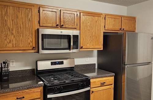 Smyrna House | Modern Smyrna Retreat Pet-Friendly Near Truist Park & Downtown Atlanta