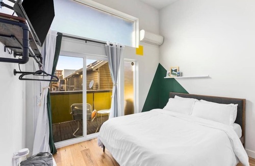 West Woodland House | Modern Townhome in Ideal Ballard location.