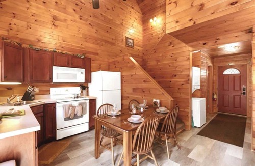 Broadalbin Condo | Moose Lodge - Adirondack Retreat + Lake Access