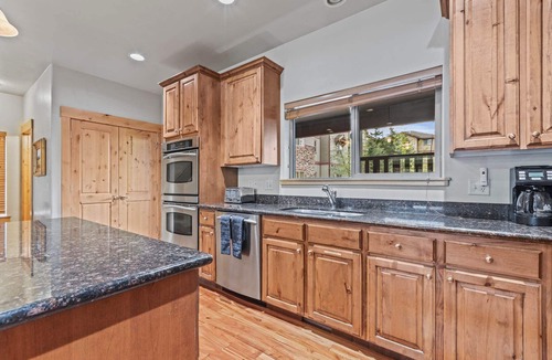 Bear Hollow Village House | Moose Mgmt at Bear Hollow 5531: King bed-Balcony w/Grill-Pvt Hot Tub-Pool