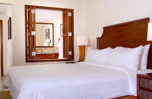Ko Olina Resort | Mountain View - 1 Bedroom - Marriott's Ko Olina Beach Club - Full Resort Access