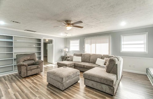 Waycross House | Near Shops & Eats: Home w/Large Yard in Waycross!