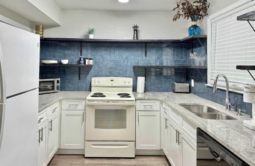 Norcross House | NEW ENTIRE PLACE COZY QUIET 2b2b TOWNHOUSE SP1275