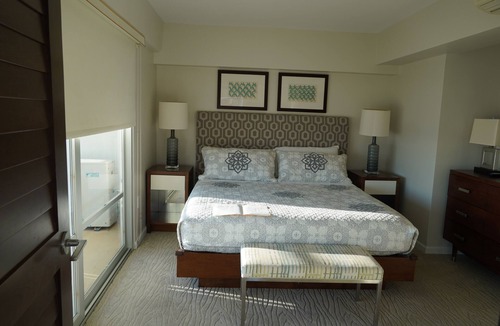 Waikiki Hotel | New Hotel Condo Fantastic Ocean View 1Free Parking