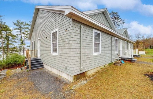 Edgecomb House | New Riverfront Condo in Sheepscot Harbour - Walk to Famed Seafood Eatery