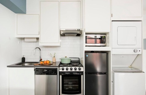 Virginia Highland Apartment | * NEW * - The Marigold: Private Balcony | Walkable