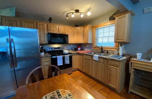 Caroga Lake House | Newly Built Adirondack Cottage with Lake Views!